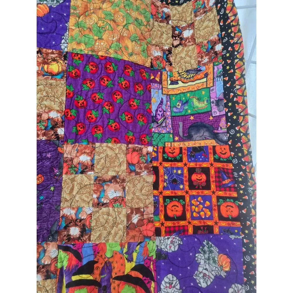 Halloween Pre-owned Home Made Quilt 31